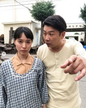 【エンタがビタミン♪】戸田恵梨香、TKO木本に「こわいおじさんが…凄く怖い気持ち…」　まるでコントの2ショット公開