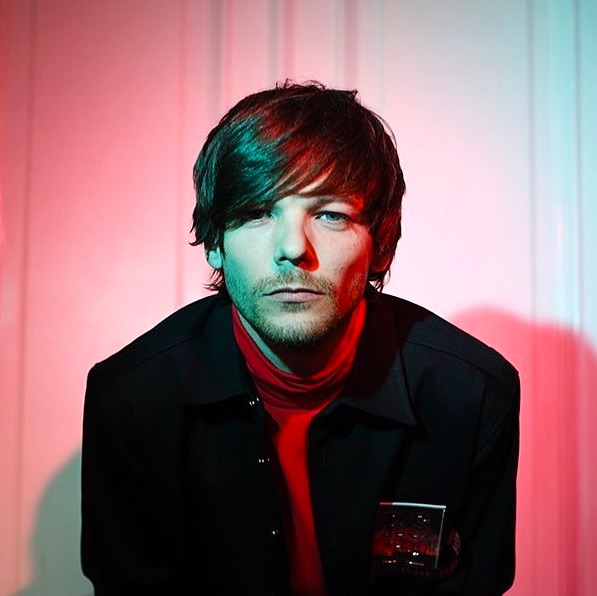 ルイ・トムリンソン「前よりずっと強くなれた」とも（画像は『Louis Tomlinson　2019年7月11日付Instagram「1883 magazine coming soon.」』のスクリーンショット）