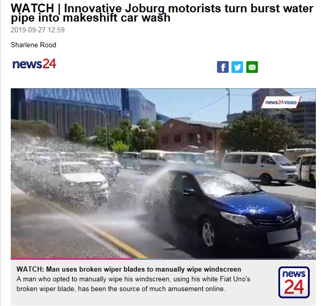水を無駄にしない南アフリカの人々（画像は『News24　2019年9月27日付「WATCH | Innovative Joburg motorists turn burst water pipe into makeshift car wash」』のスクリーンショット）
