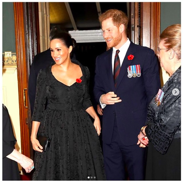 クリスマスはロイヤルファミリーと別行動のヘンリー王子夫妻（画像は『The Duke and Duchess of Sussex　2019年11月9日付Instagram「This evening The Duke and Duchess of Sussex accompanied Her Majesty The Queen and members of ＠TheRoyalFamily to the annual ＠RoyalBritishLegion Festival of Remembrance.」』のスクリーンショット）