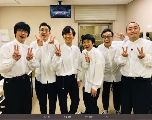 東京03第21回単独公演『人間味風』にゲスト出演したハナコ（画像は『東京03飯塚　2019年12月5日付Twitter「「人間味風」追加公演初日ありがとうございました！」』のスクリーンショット）