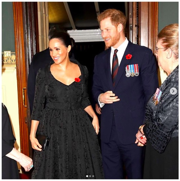 ヘンリー王子夫妻、パパラッチの行動に悩まされた末に…（画像は『The Duke and Duchess of Sussex　2019年11月9日付Instagram「This evening The Duke and Duchess of Sussex accompanied Her Majesty The Queen and members of ＠TheRoyalFamily to the annual ＠RoyalBritishLegion Festival of Remembrance.」』のスクリーンショット）