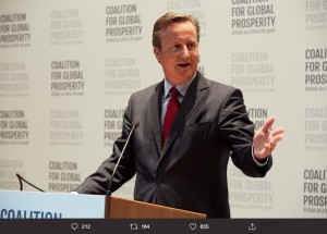 【海外発！Breaking News】キャメロン元英首相の護衛担当、機内トイレに拳銃を置き忘れ一時騒然