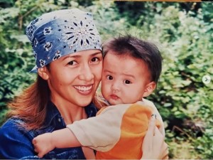 Koki,が投稿した写真（画像は『Koki,　2020年4月14日付Instagram「Happy birthday mum ! 」』のスクリーンショット）