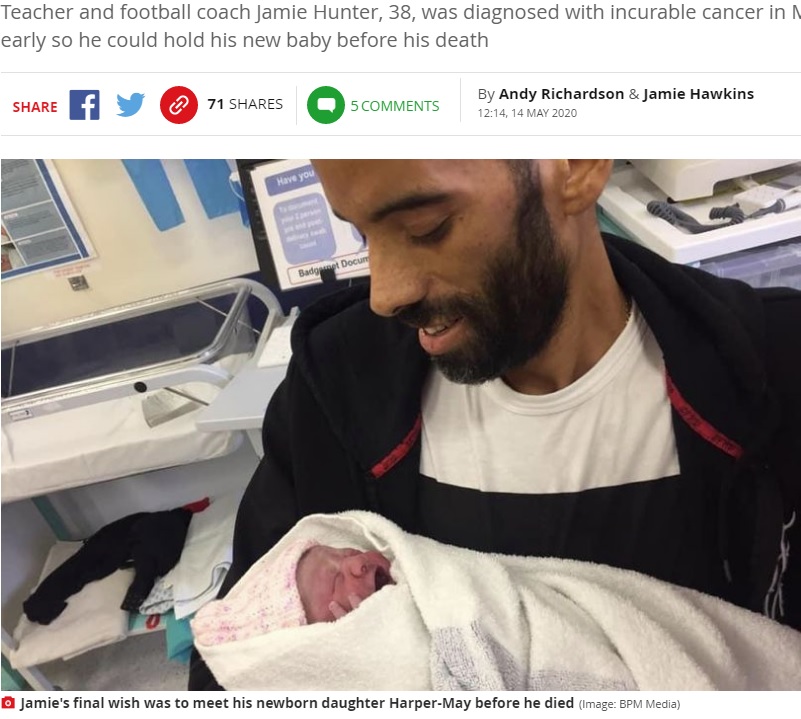 愛おしそうに我が子を見つめる男性（画像は『Mirror　2020年5月14日付「Heartbreak as dad dies from cancer 48 hours after first cuddle with newborn daughter」（Image: BPM Media）』のスクリーンショット）