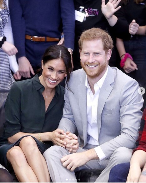 ヘンリー王子とメーガン妃の伝記本、驚きの内容が明らかに（画像は『The Duke and Duchess of Sussex　2019年9月6日付Instagram「Today, we are excited to be able to announce details for the Duke and Duchess of Sussex’s upcoming tour to Africa!」』のスクリーンショット）