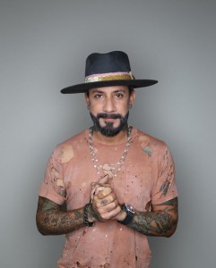 自身の依存症について語ったA.J.マクリーン（画像は『AJ McLean　2020年9月2日付Instagram「So excited for this new journey to begin.」』のスクリーンショット）