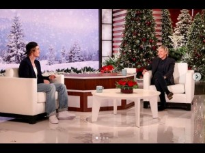 司会のエレン・デジェネレスとトークを楽しむジャスティン（画像は『Justin Bieber　2020年12月1日付Instagram「Always adore my time with you ＠theellenshow」』のスクリーンショット）