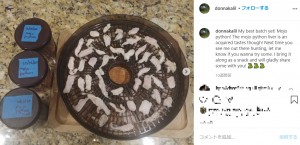 ビルマニシキヘビの肉を細かく切ってジャーキーを作る様子（画像は『Donna Kalil　2020年10月18日付Instagram「My best batch yet!」』のスクリーンショット）
