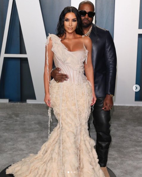 キム・カーダシアン、夫カニエとの離婚を決意か（画像は『Kim Kardashian West　2020年2月12日付Instagram「The Vanity Fair party was always a dream of mine to go to and I can officially check that off my glam bucket list!」』のスクリーンショット）