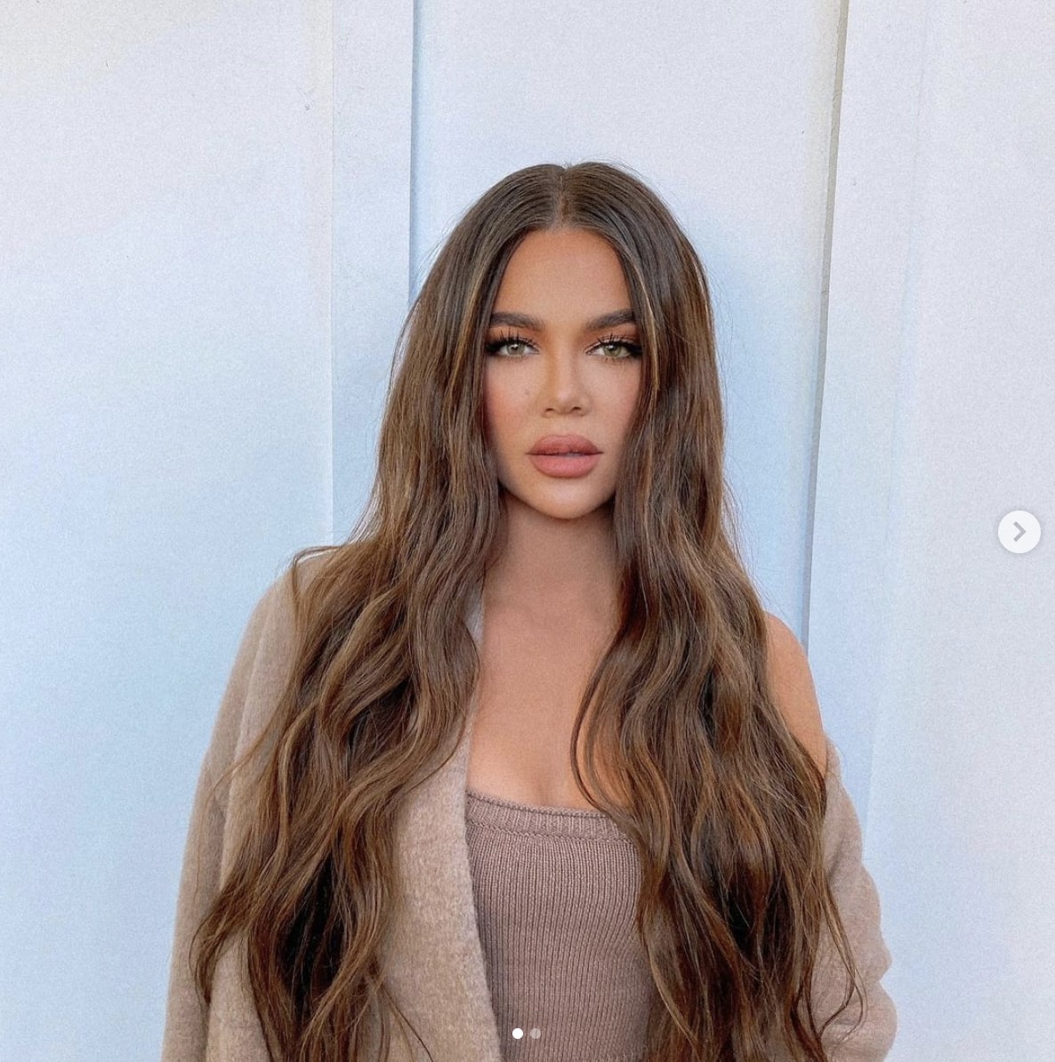 NBA選手トリスタン・トンプソンと交際中のクロエ（画像は『Khloé Kardashian　2021年2月20日付Instagram「Thank you!! 131 million angels!!!」』のスクリーンショット）