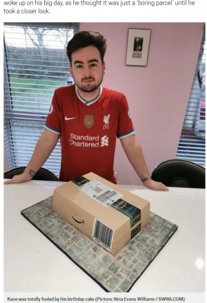 【海外発！Breaking News】Amazonの荷物ソックリの誕生日ケーキを作った母親　ネットショッピング好きの息子にサプライズ（英）