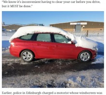 【海外発！Breaking News】雪に覆われ、わずかな視界で運転していた男が逮捕　「雪除けなんてすぐなのに」と呆れる声（英）