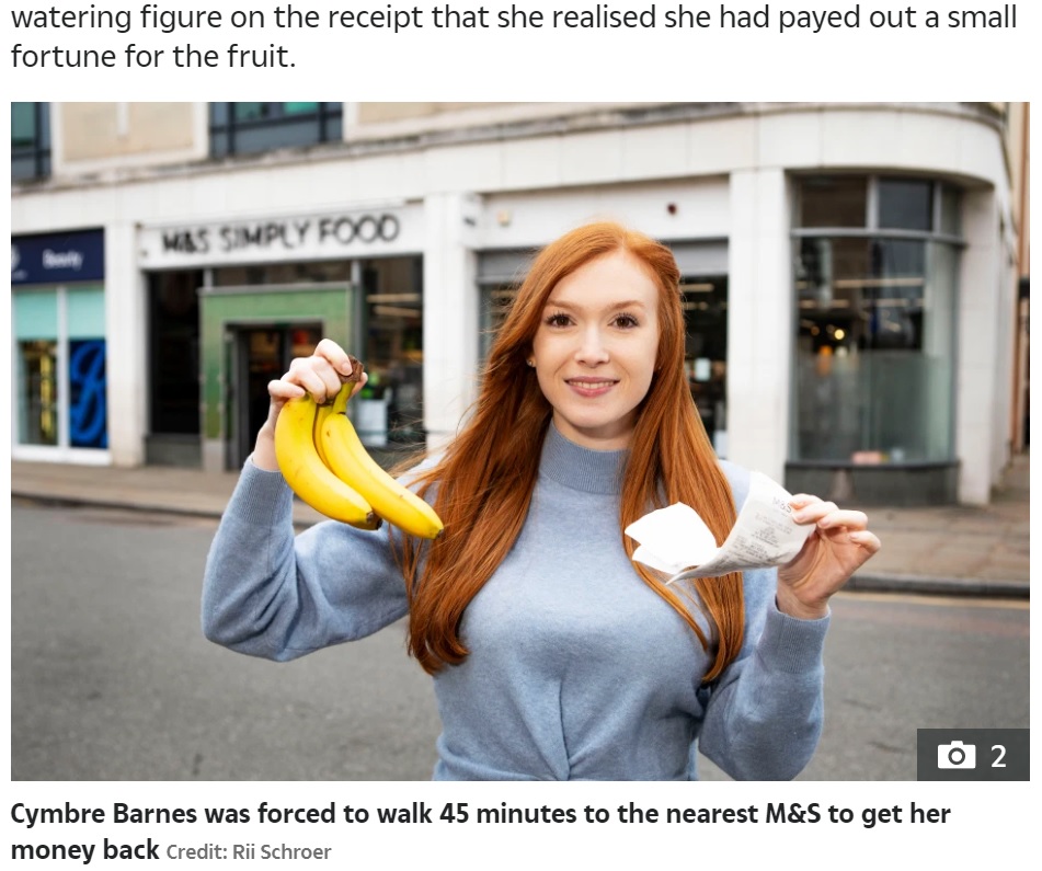 Apple Payで支払った金額に仰天した女性（画像は『The Sun　2021年3月20日付「ABSOLUTELY BANANAS M＆S apologises after shopper is charged ￡1,599 for ￡1 bunch of bananas in barcode blunder」（Credit: Rii Schroer）』のスクリーンショット）