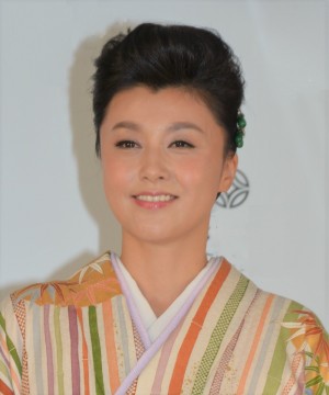 【エンタがビタミン♪】藤原紀香、イケメン建築士の弟がテレビ出演した記念に「私12歳、弟9歳」の2ショット公開