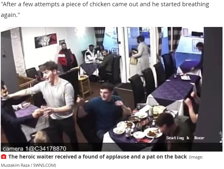 ハイムリック法で救われたジェイクさん（画像は『Mirror　2021年5月27日付「Incredible moment waiter at restaurant filmed saving customer choking on chicken」（Image: Mustakim Raza / SWNS.COM）』のスクリーンショット）