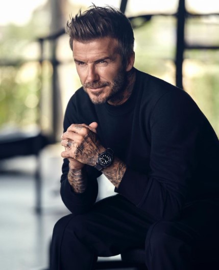 筋肉質なボディを披露したデヴィッド・ベッカム（画像は『David Beckham　2021年5月26日付Instagram「Introducing the beautiful new Black Bay Ceramic」』のスクリーンショット）