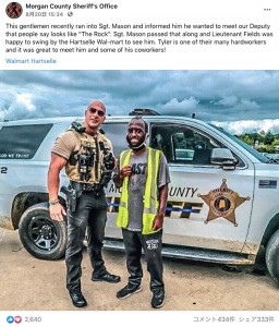 フィールズ中尉に会いたくて地元市民がやってくるほど（画像は『Morgan County Sheriff’s Office　2021年8月20日付Facebook「This gentlemen recently ran into Sgt. Mason and informed him he wanted to meet our Deputy that people say looks like “The Rock”. Sgt.」』のスクリーンショット）