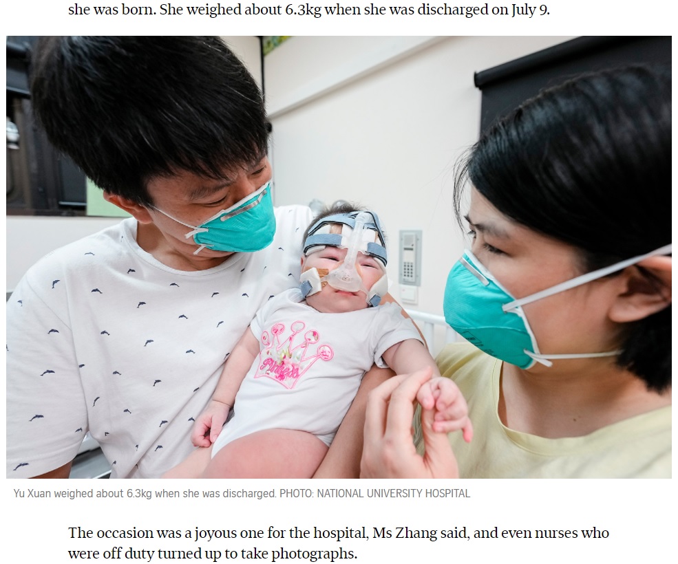 体重212グラムから6.3キロに成長（画像は『The Straits Times　2021年8月7日付「Discharged after 13 months at NUH, world’s tiniest baby is now a healthy 6.3kg」（PHOTO: NATIONAL UNIVERSITY HOSPITAL）』のスクリーンショット）