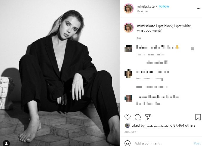 本物にいつか会ってみたいと話すケイトさん（画像は『Kate Shumskaya　2021年8月5日付Instagram「I got black」』のスクリーンショット）