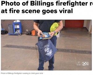 消防車には常に絵本が用意されている（画像は『KTVQ　2021年10月1日付「Photo of Billings firefighter reading to child at fire scene goes viral」』のスクリーンショット）