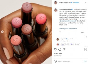 ヴィクトリアの新商品は5色のチークだった（画像は『Victoria Beckham　2021年10月8日付Instagram「Cheeky Posh is here!」』のスクリーンショット）