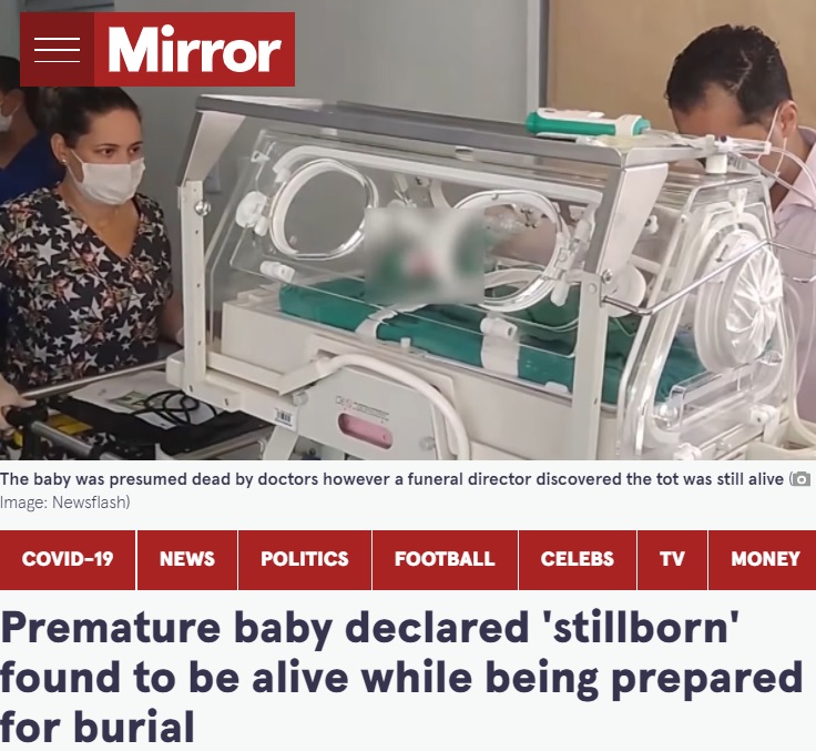 胎盤がついたまま新生児治療室に搬送された男児（画像は『The Mirror　2022年1月2日付「Premature baby declared ‘stillborn’ found to be alive while being prepared for burial」（Image: Newsflash）』のスクリーンショット）