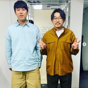 オズワルドの畠中悠と伊藤俊介（画像は『オズワルド　畠中悠　2021年1月26日付Instagram「スタイリストさんにオシャレにしていただける仕事をしました！」』のスクリーンショット）