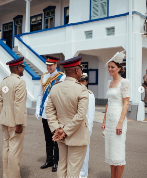 ジャマイカでの軍事パレードに出席したウィリアム王子夫妻（画像は『Duke and Duchess of Cambridge　2022年3月24日付Instagram「An honour to attend the inaugural Commissioning Parade for the Initial Officer Training Programme at the Caribbean Military Academy this morning.」』のスクリーンショット）