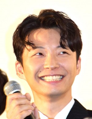 【エンタがビタミン♪】星野源が公開した“普段のバナナマン”にファン爆笑「やっぱり脱いでる」