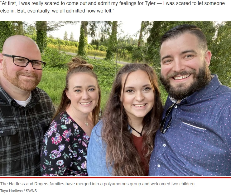 一緒に暮らす2組の夫婦（画像は『New York Post　2022年5月9日付「We’re a polyamorous family ― and we don’t know which ‘dad’ fathered our kids」（Taya Hartless / SWNS）』のスクリーンショット）