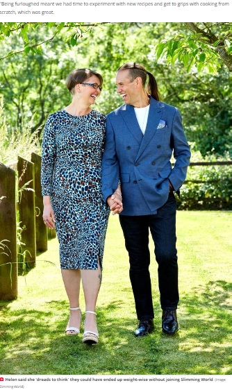 「人生が変わった」という夫婦（画像は『The Daily Star　2022年6月28日付「Couple look completely different after they team up to lose whopping 27 stone」（Image: Slimming World）』のスクリーンショット）