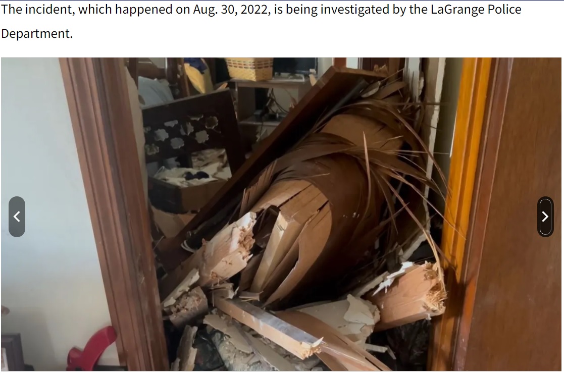 自宅の壁だけではなく家具までも破壊（画像は『WRBL　2022年9月2日付「LaGrange: Investigation underway after semi-truck tires tear through woman’s home」』のスクリーンショット）