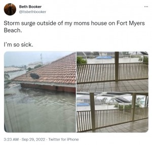 ハリケーンにより浸水した家（画像は『Beth Booker　2022年9月29日付Twitter「Storm surge outside of my moms house on Fort Myers Beach.」』のスクリーンショット）