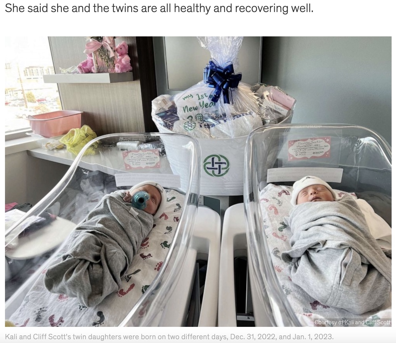 6分差で誕生日が異なる双子女児（画像は『Good Morning America　2023年1月3日付「Twin sisters born on different days in different years」（Courtesy of Kali and Cliff Scott）』のスクリーンショット）