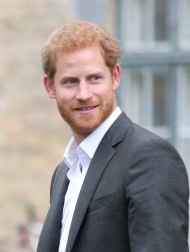 【イタすぎるセレブ達】ヘンリー王子、英国にお忍びで帰国　ロンドンの高等法院に突如現れる　報道陣に笑顔で「おはよう」と挨拶