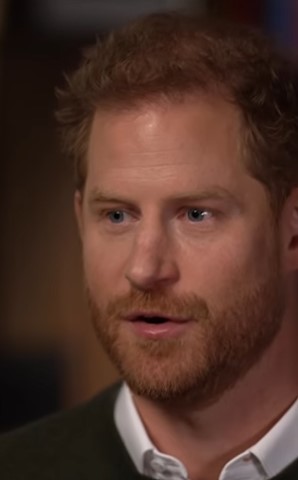 米CBSのインタビュー番組に出演したヘンリー王子（画像は『60 Minutes　2023年1月8日付Instagram「Prince Harry said that for years after his mother Princess Diana’s death,」』のスクリーンショット）