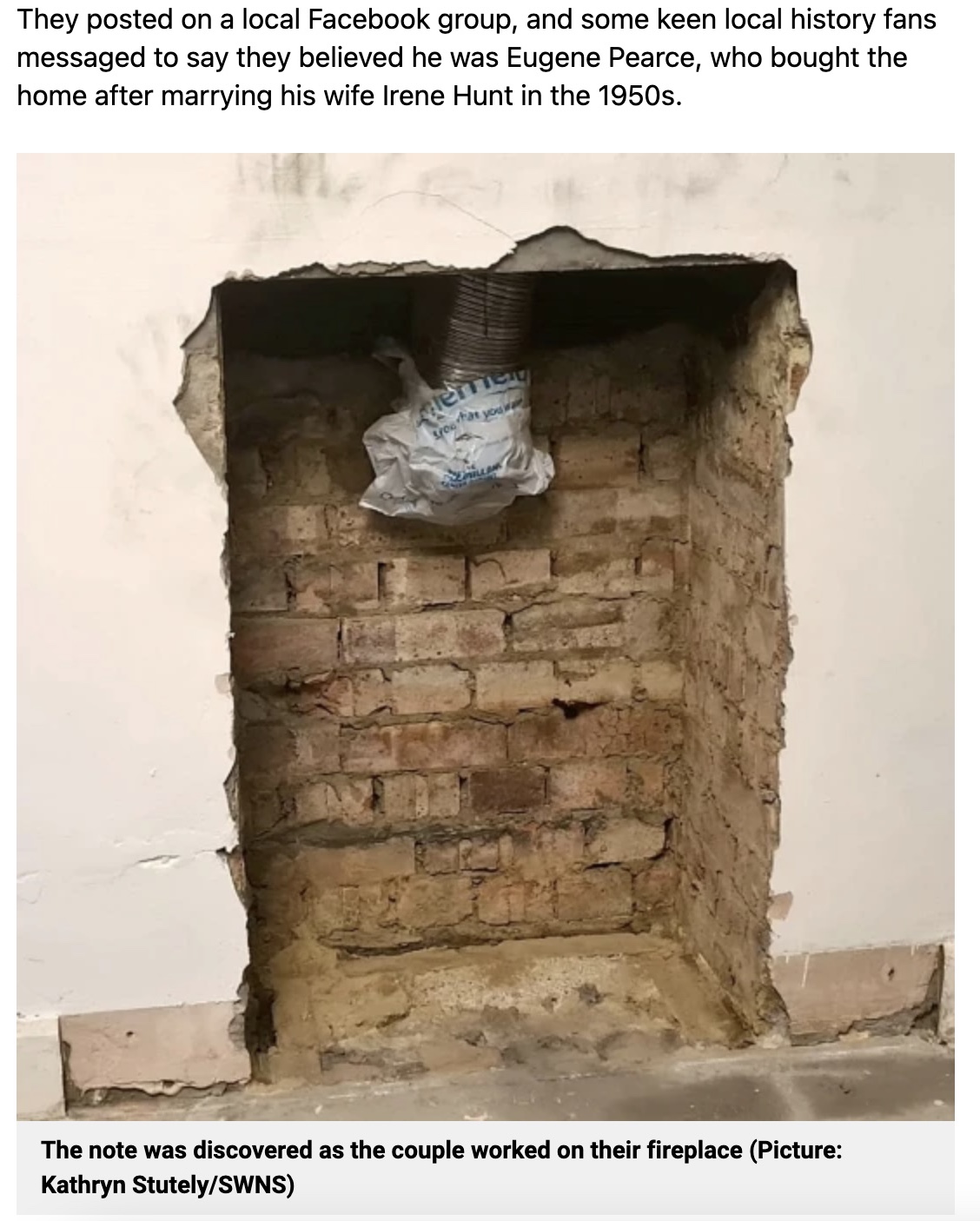 メモが発見された暖炉（画像は『Metro　2023年3月1日付「Note in chimney tells couple their house was 100 times cheaper 50 years ago」（Picture: Kathryn Stutely/SWNS）』のスクリーンショット）