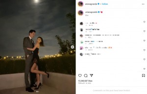 2021年に結婚したダルトン・ゴメスさんとアリアナ・グランデ。2年間の結婚生活の末、離婚が成立した（画像は『Ariana Grande　2022年2月16日付Instagram』のスクリーンショット）