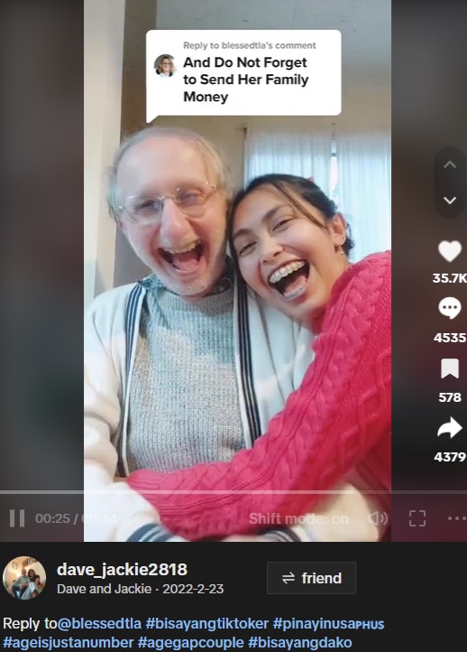 「2人が愛し合っていて、一緒に人生を歩みたいと思うなら年齢なんてただの数字に過ぎないよ」と語るデイヴィッドさんと、楽しそうなジャッキーさん（画像は『Dave and Jackie　2022年2月23日付TikTok「Reply to ＠blessedtla」』のスクリーンショット）