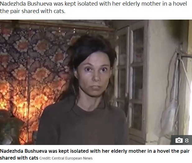ロシアで母親に26年間監禁された女性。「シャワーは10年以上浴びていない」と告白していた（画像は『The Sun　2020年6月24日付「HOUSE OF HORRORS Russian mum ‘forced her daughter to live off CAT FOOD while caged at her home for 26 years’」（Credit: Central European News）』のスクリーンショット）