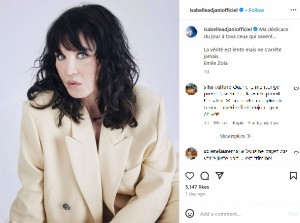 判決後、インスタグラムに意味深なメッセージを投稿したイザベル・アジャーニ（画像は『Isabelle Adjani　2023年12月14日付Instagram「Ma dédicace du jour à tous ceux qui savent…」』のスクリーンショット）