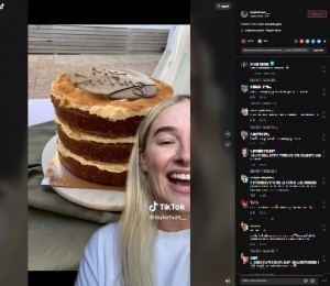オーストラリア在住の女性が今年2月、ウェディングケーキの動画をSNSに投稿。自身の結婚式で登場したたわしを重ねたようなケーキに爆笑するしかなかったという（画像は『Taylor Hunt　2023年2月4日付TikTok「CHECK THE CAKE ＃weddingfail」』のスクリーンショット）