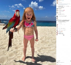 【海外発！Breaking News】“6パック”の7歳女児　女優、モデル業もこなし「夢は五輪金メダリスト」（米）＜動画あり＞