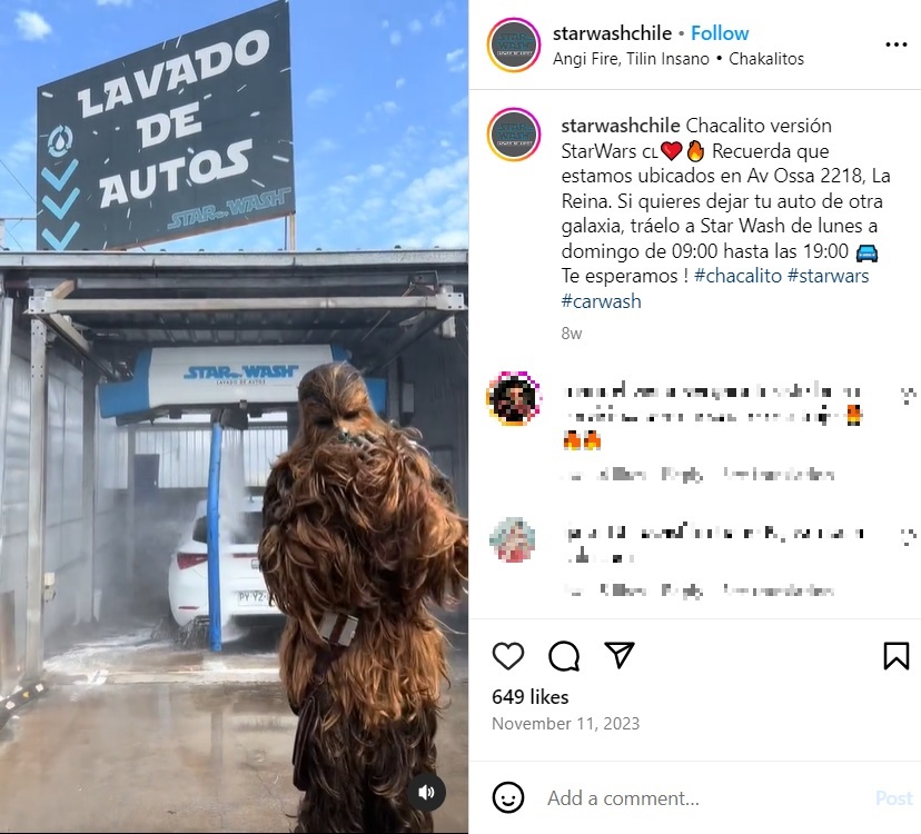 チリのサンティアゴ郊外にある洗車店「スター・ウォッシュ」が、「混乱を招く」という理由でルーカスフィルムに訴えられてしまった（画像は『Star Wash　2023年11月11日付Instagram「Chacalito versión StarWars」』のスクリーンショット）