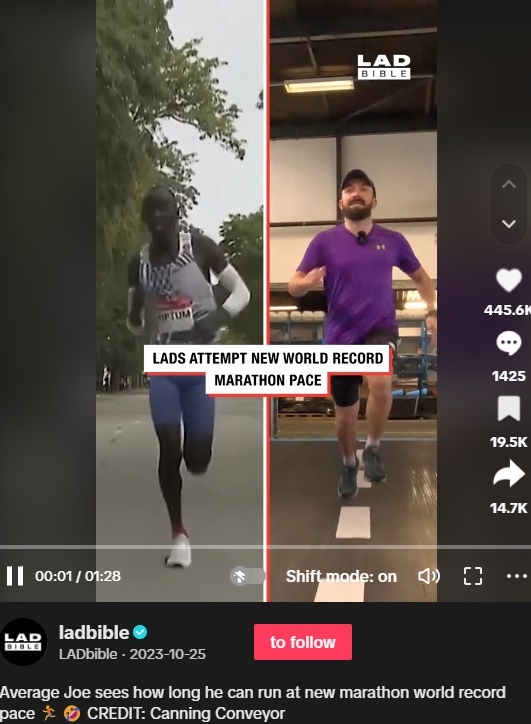 昨年10月、シカゴ・マラソンで2時間0分35秒の世界新記録を樹立したケニアのケルヴィン・キプトゥム選手（24）と、時速21キロのトレッドミルに挑戦した男性（画像は『LADBible　2023年10月25日付TikTok「Average Joe sees how long he can run at new marathon world record pace」』のスクリーンショット）