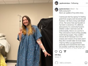 手術中に完璧に歌ったジェイデンさんは、腫瘍の約85％を摘出することができた。これから化学療法などで残りの治療を受けるという（『Jayden Zientara　Instagram「Hello everyone!!!」』より）