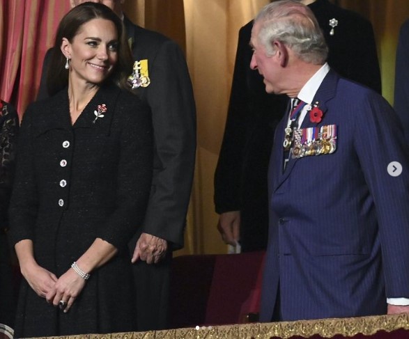キャサリン皇太子妃とチャールズ国王。自身もがんの闘病中である国王は、義理の娘にアドバイスをしたとみられている（『Clarence House　Instagram「Wishing The Duchess of Cambridge a very happy 40th birthday today!」』より）