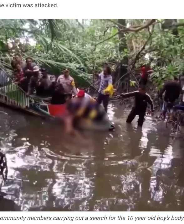 インドネシアのカリマンタン島で今年2月、川に小さな船を出し、父親と釣りをしていた男児（10）がワニに襲われて死亡した。襲撃は父親の目の前で起きたという（『Need To Know　「Boy, 10, killed by crocodile while fishing at river after dad mistook it for tree stump」（Picture: Jam Press）』より）