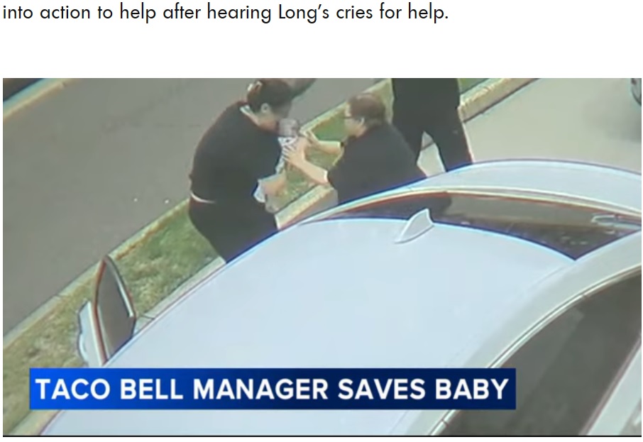 青ざめるマイルズ君を抱いたまま、母ナターシャさん（左）はパニックに陥った（『People.com　「Pennsylvania Taco Bell Manager Performs CPR on Baby Struggling to Breathe in Drive-Thru: ‘Saved My Son’s Life’」』より）